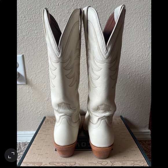 SOLD Tecovas Bone Annie’s 5.5B - Picture 6 of 13